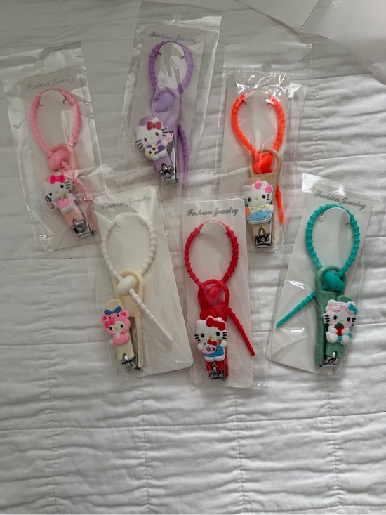 Other - Hello Kitty Nail Clipper Keychain –